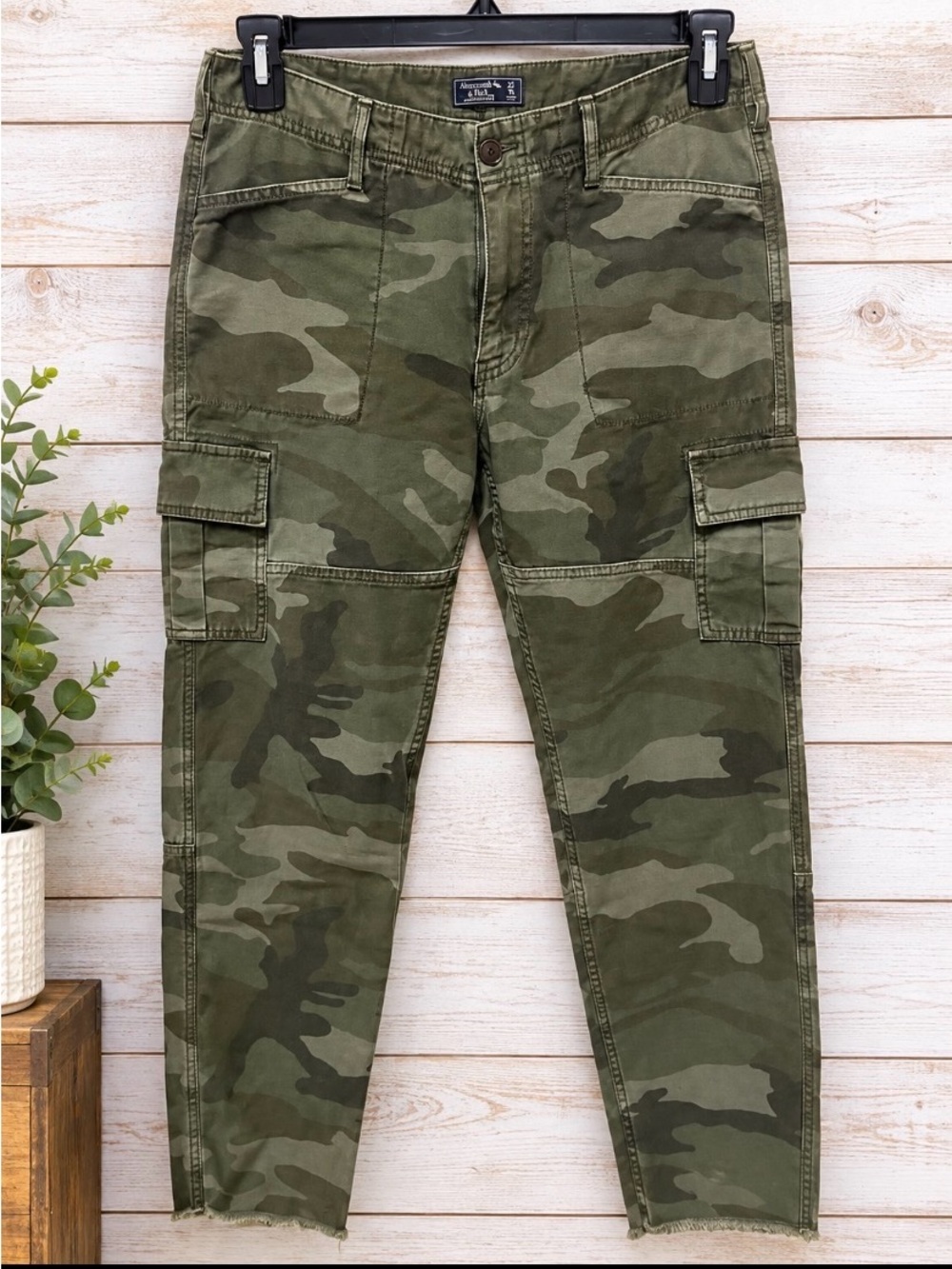 Abercrombie & Fitch Olive Camo Cargo Pants